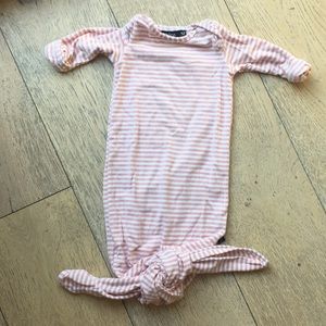 B|co tied nighty (0-3 months)